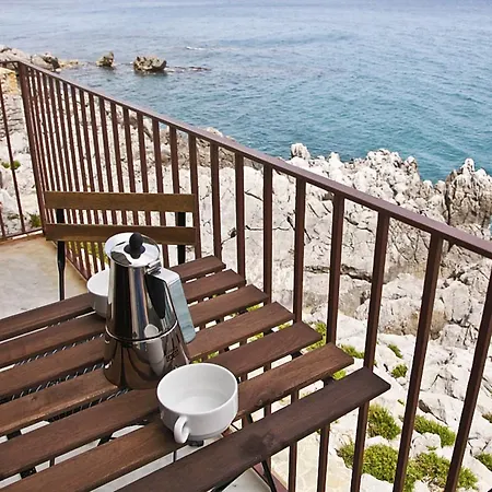 Vacation Service Seafront Apartments Cefalù