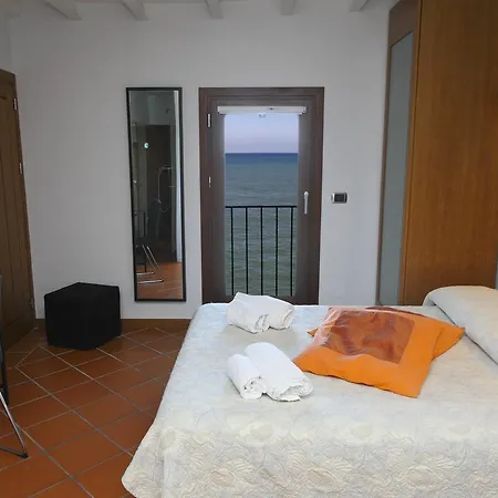 Vacation Service Seafront Apartments *